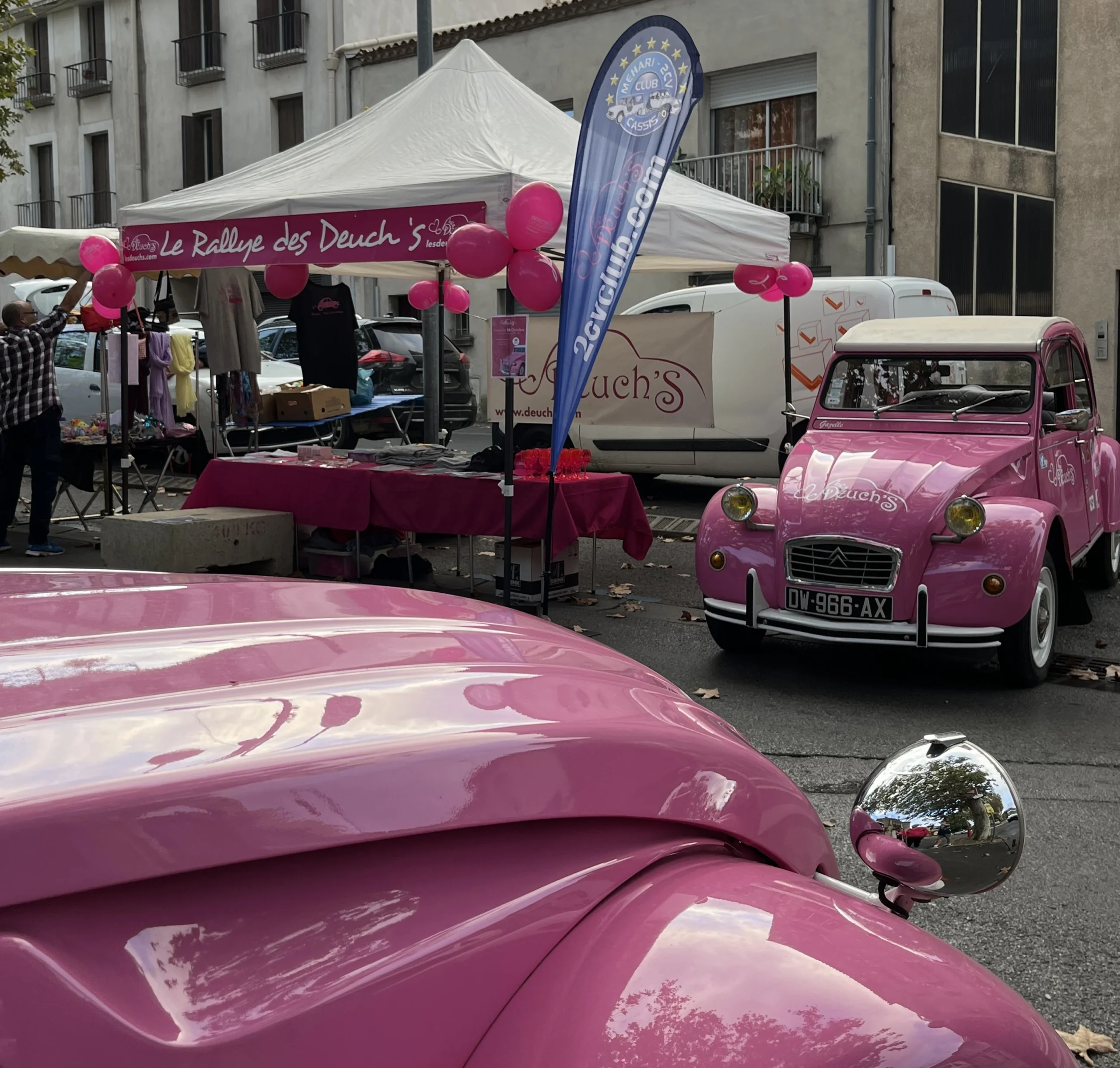 2CV mobilisées pour Octobre Rose à Mauguio